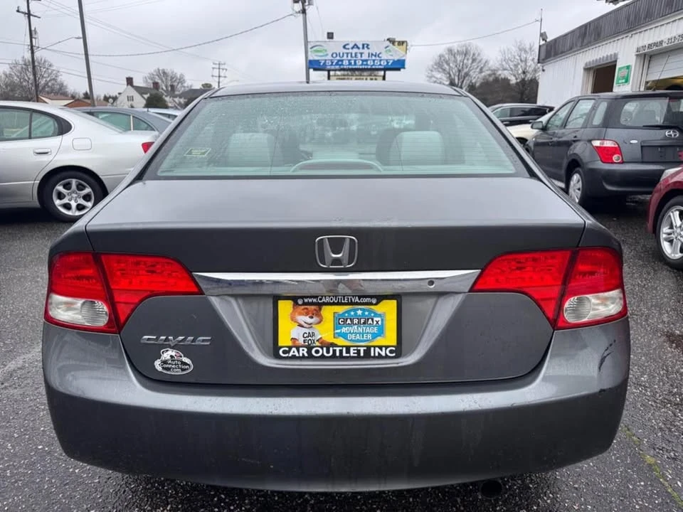 2011 Honda Civic 8th Gen - Image 5 of 15