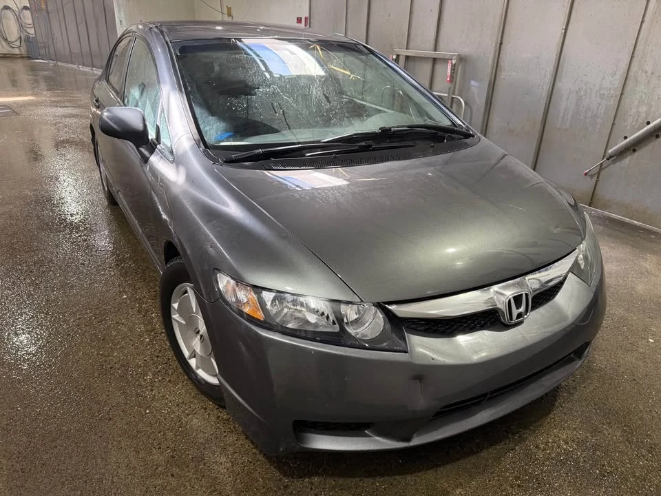 2011 Honda Civic 8th Gen - Image 2 of 7