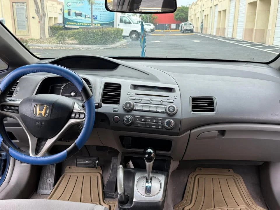 2011 Honda Civic 8th Gen - Image 9 of 11