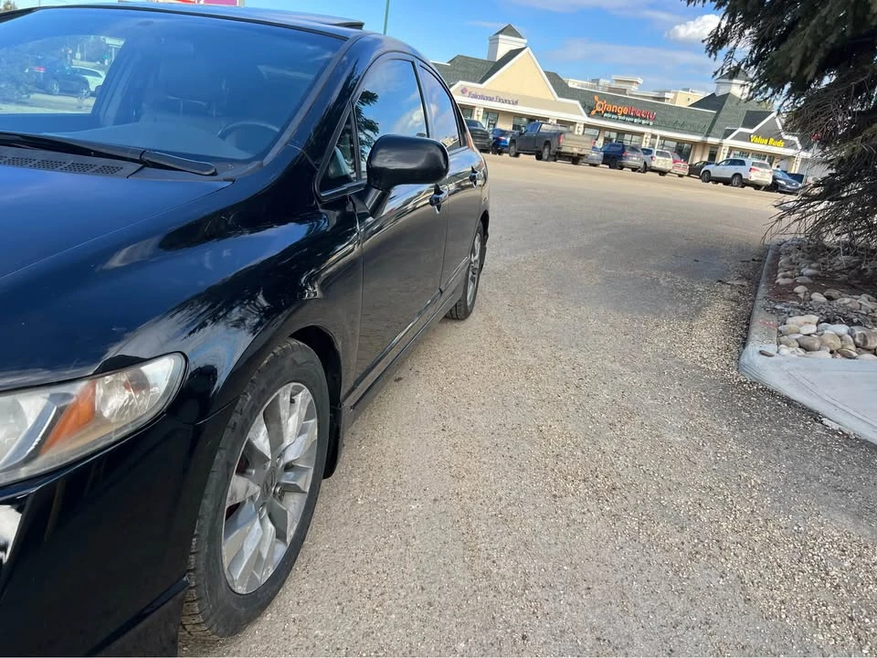 2011 Honda Civic 8th Gen - Image 2 of 14