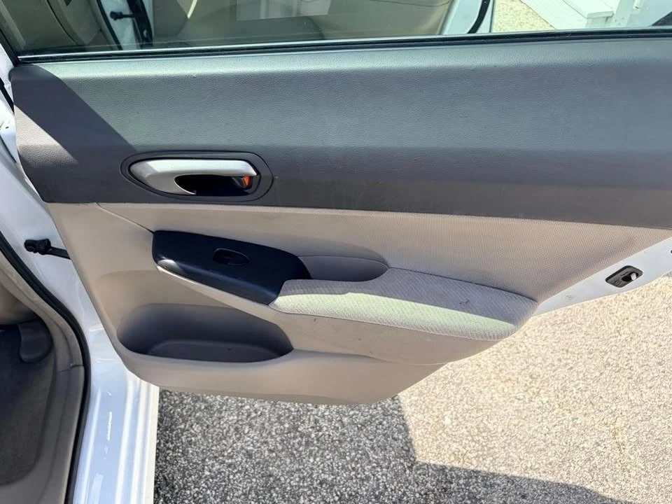 2011 Honda Civic 8th Gen - Image 15 of 19