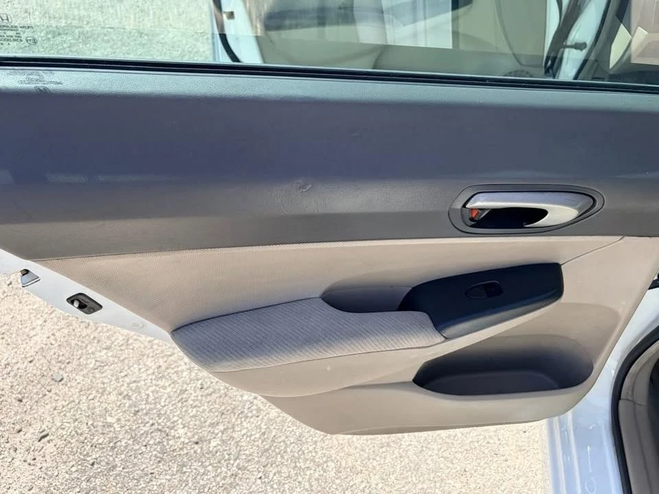 2011 Honda Civic 8th Gen - Image 16 of 19
