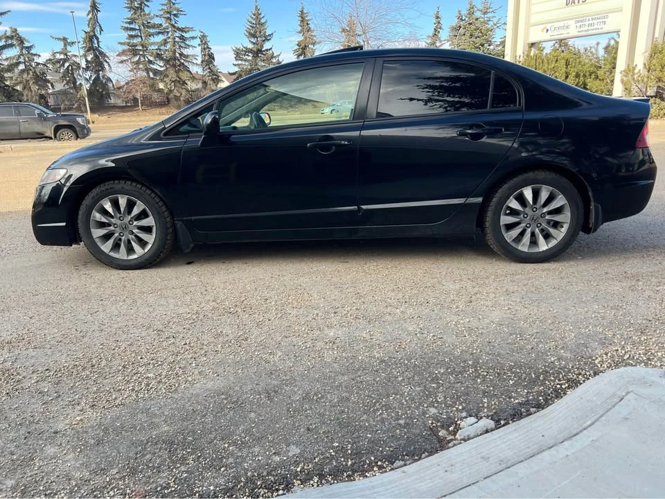 2011 Honda Civic 8th Gen - Image 3 of 14