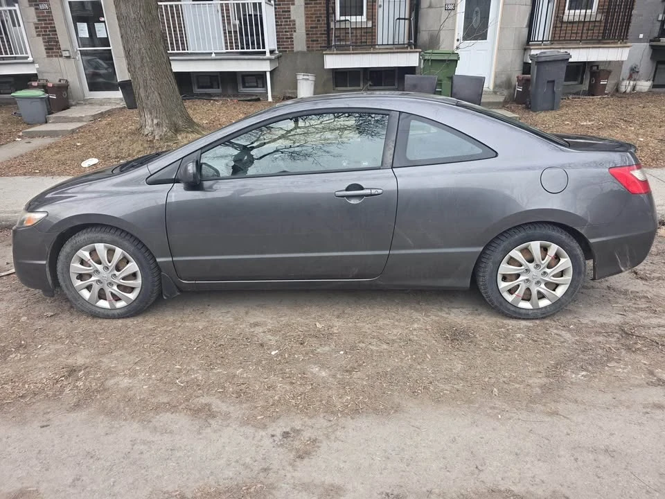 2011 Honda Civic 8th Gen - Image 18 of 20