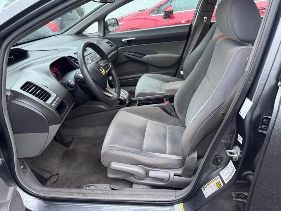 2011 Honda Civic 8th Gen - Image 8 of 15