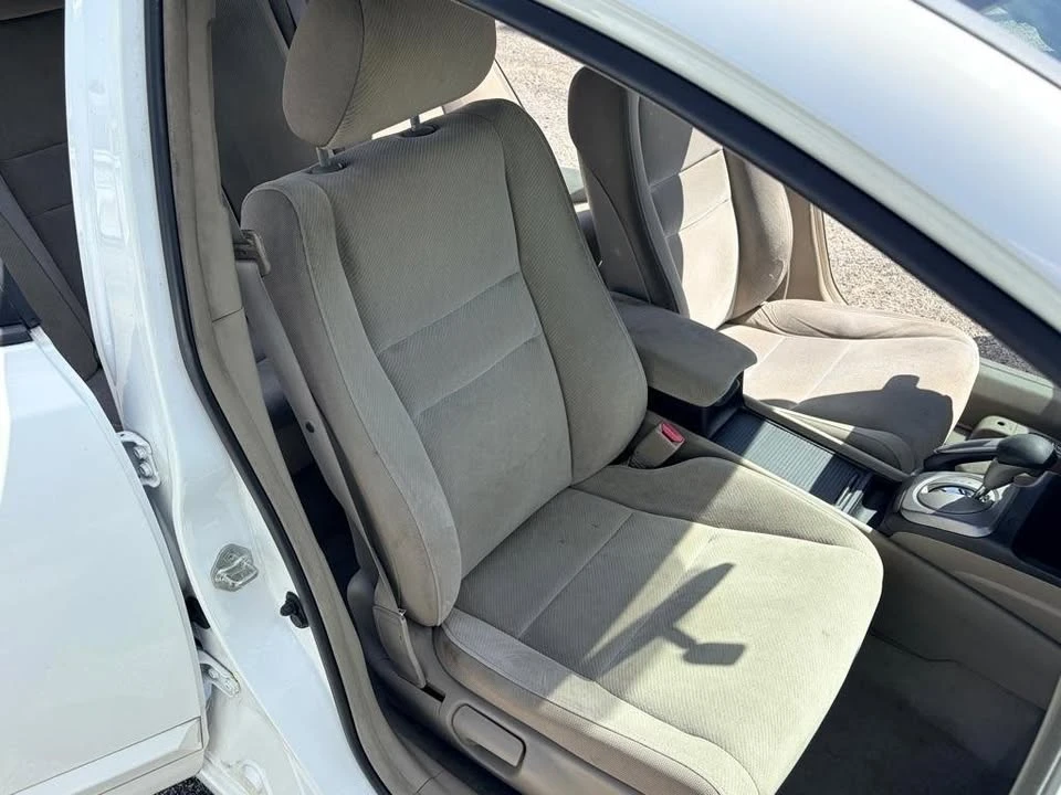 2011 Honda Civic 8th Gen - Image 13 of 19