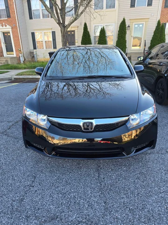 2011 Honda Civic 8th Gen - Image 3 of 6