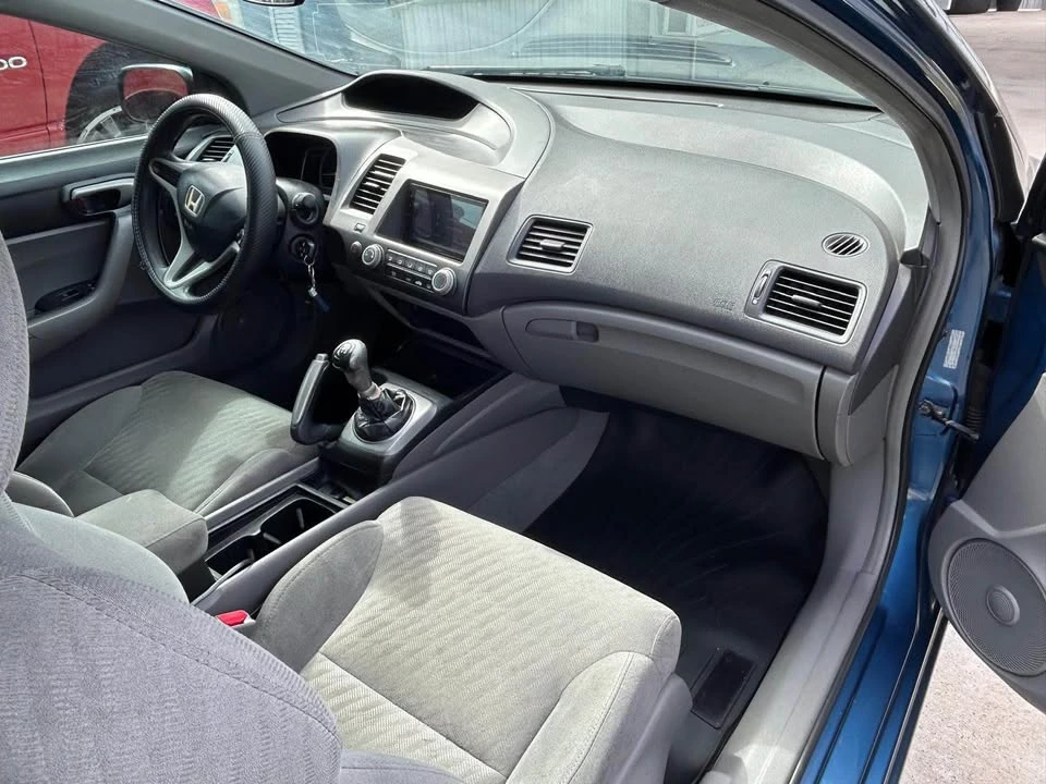 2011 Honda Civic 8th Gen - Image 8 of 9
