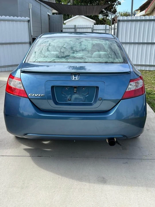 2011 Honda Civic 8th Gen - Image 6 of 9