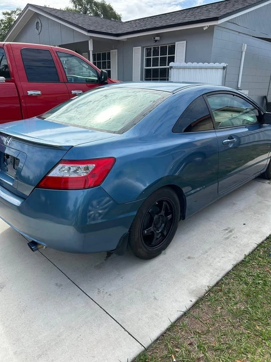 2011 Honda Civic 8th Gen - Image 3 of 9