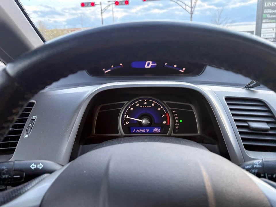 2011 Honda Civic 8th Gen - Image 9 of 10
