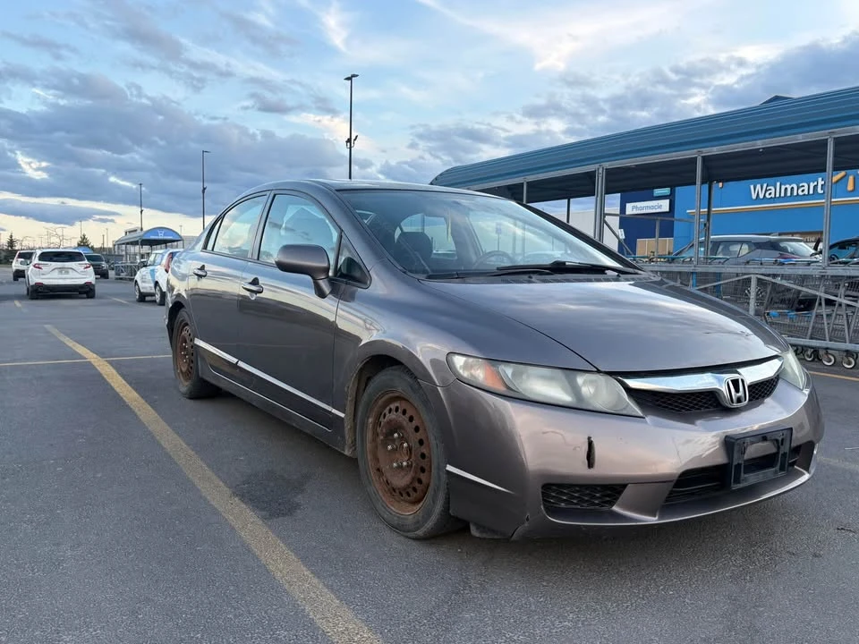 2011 Honda Civic 8th Gen - Image 2 of 10