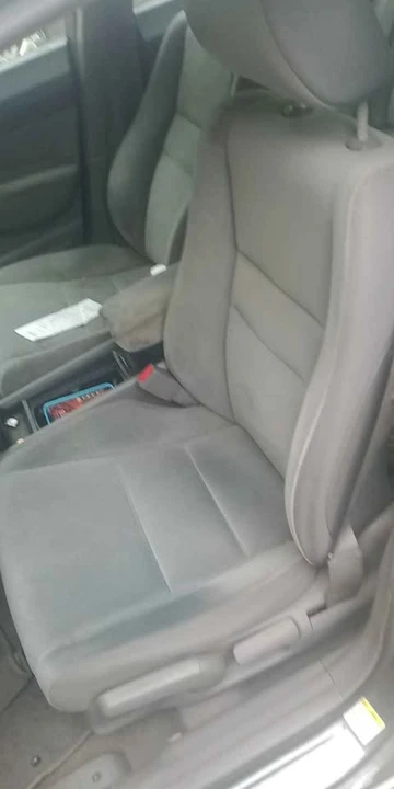 2011 Honda Civic 8th Gen - Image 2 of 4