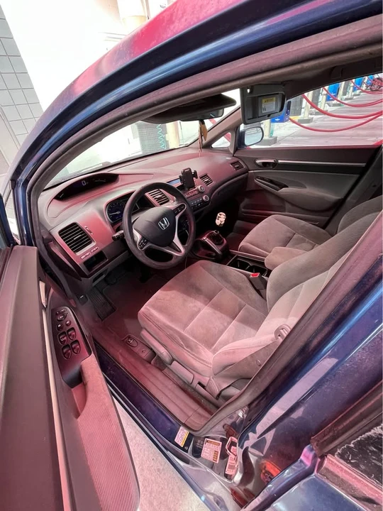2011 Honda Civic 8th Gen - Image 8 of 10