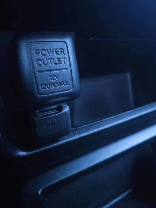 2011 Honda Civic 8th Gen - Image 6 of 15