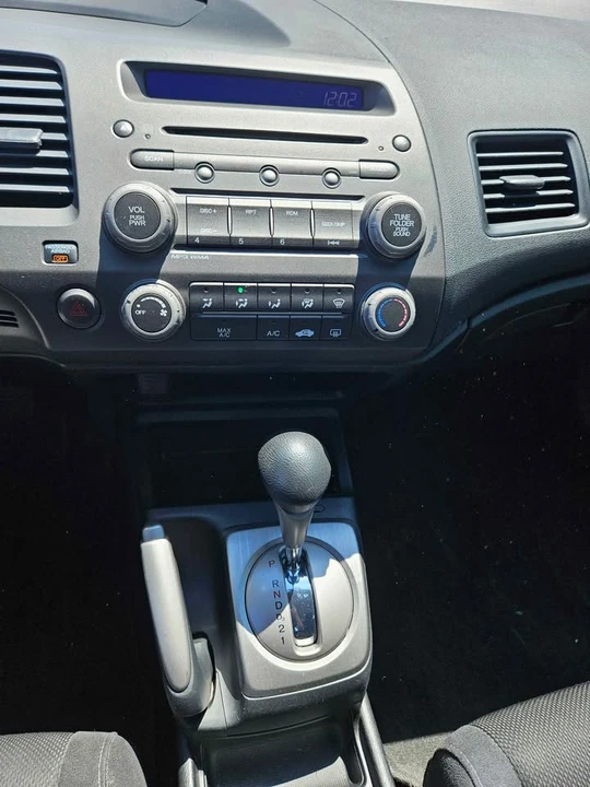 2011 Honda Civic 8th Gen - Image 12 of 15
