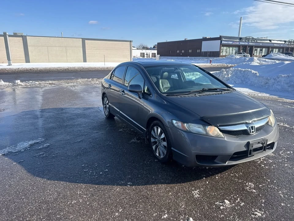 2011 Honda Civic 8th Gen - Image 3 of 9