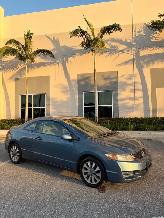 2011 Honda Civic 8th Gen - Image 13 of 18