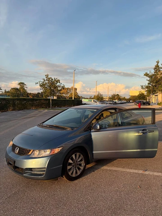 2011 Honda Civic 8th Gen - Image 18 of 18