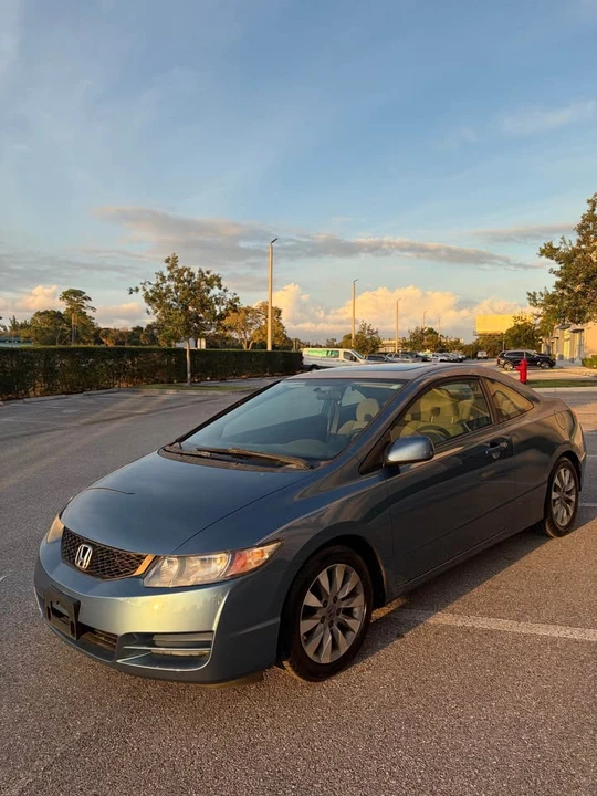 2011 Honda Civic 8th Gen - Image 17 of 18