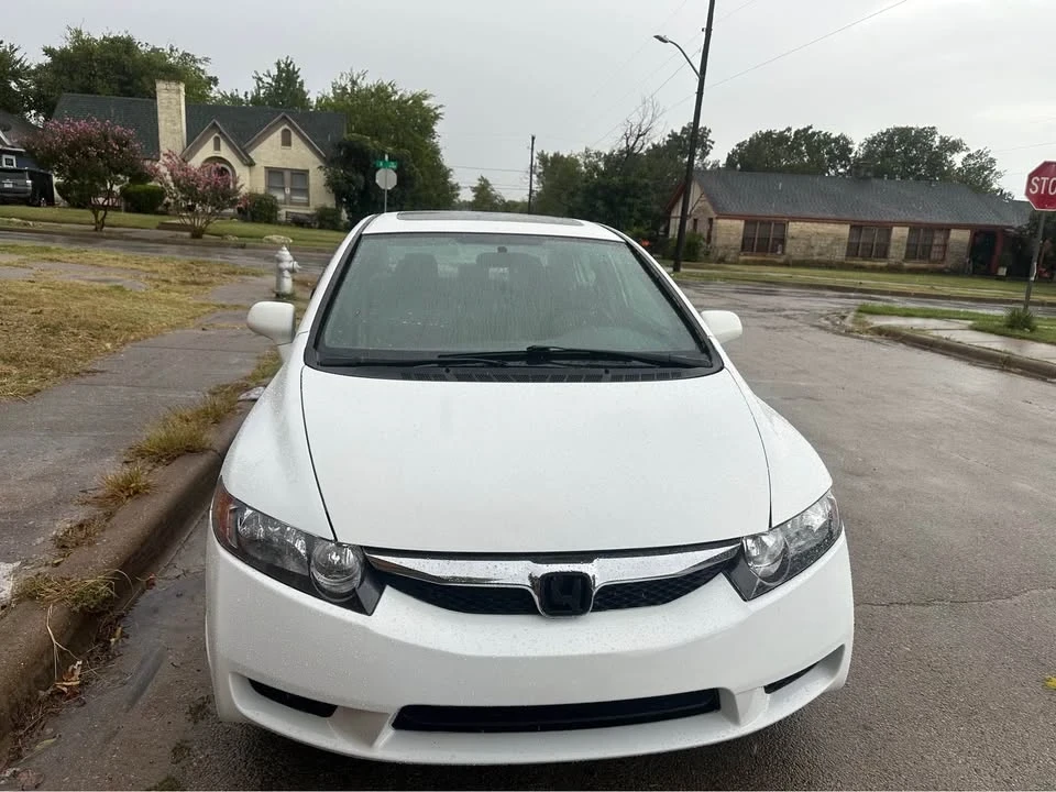 2011 Honda Civic 8th Gen - Image 4 of 8