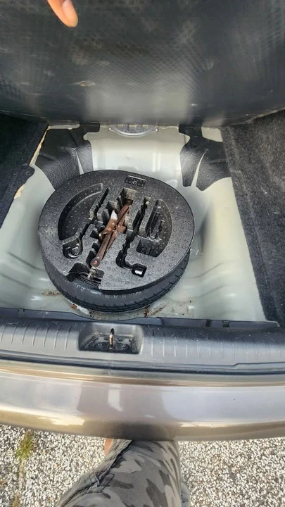2011 Honda Civic 8th Gen - Image 10 of 12