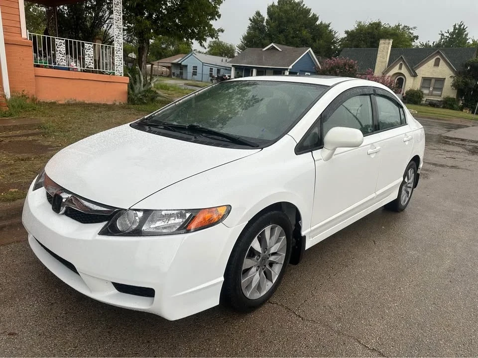 2011 Honda Civic 8th Gen - Image 6 of 8