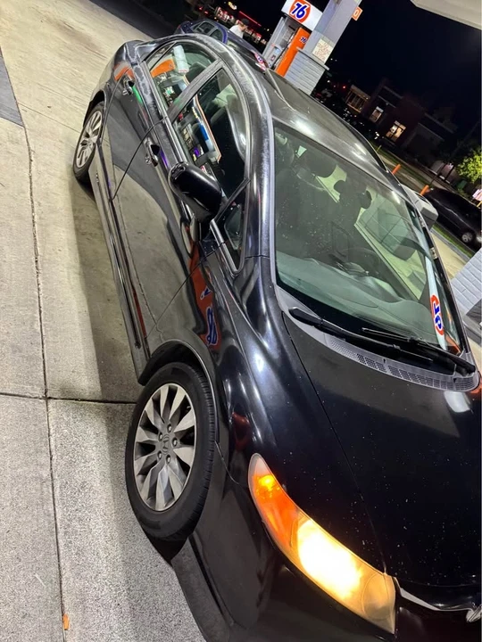 2011 Honda Civic 8th Gen - Image 6 of 8