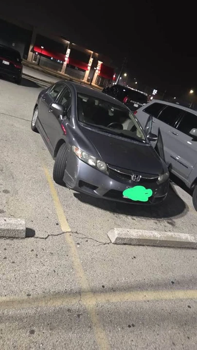 2011 Honda Civic 8th Gen - Image 2 of 3