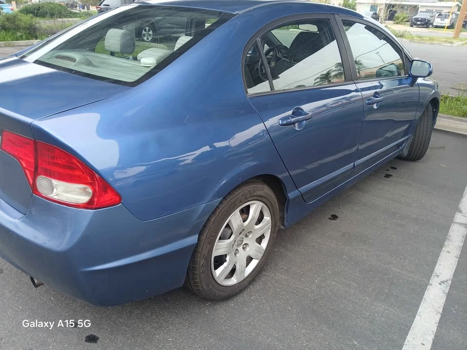 2011 Honda Civic 8th Gen - Image 4 of 7