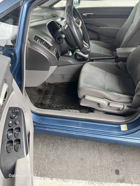 2011 Honda Civic 8th Gen - Image 2 of 7
