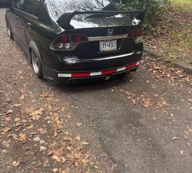 2011 Honda Civic 8th Gen - Image 5 of 5
