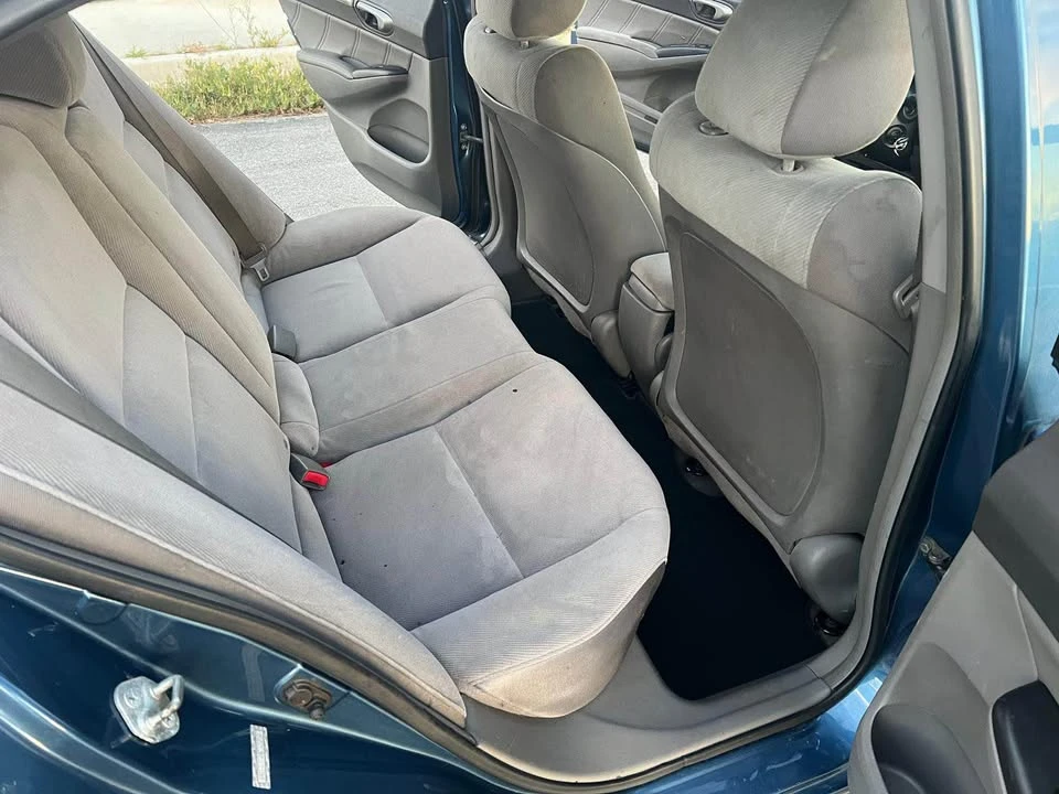 2011 Honda Civic 8th Gen - Image 7 of 9