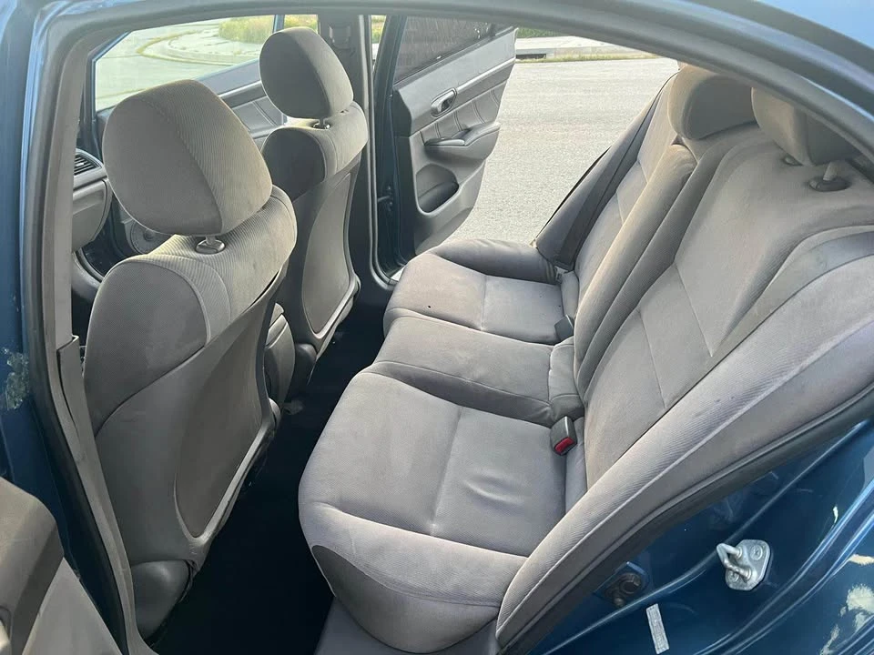 2011 Honda Civic 8th Gen - Image 9 of 9