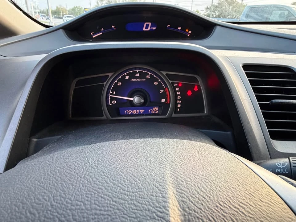 2011 Honda Civic 8th Gen - Image 4 of 8