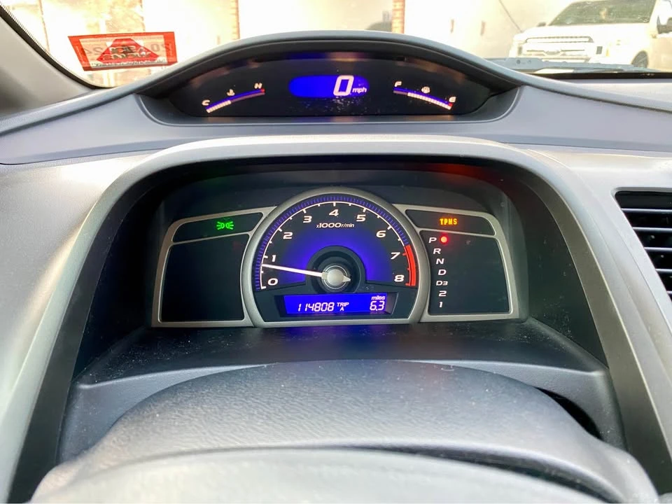 2011 Honda Civic 8th Gen - Image 13 of 19