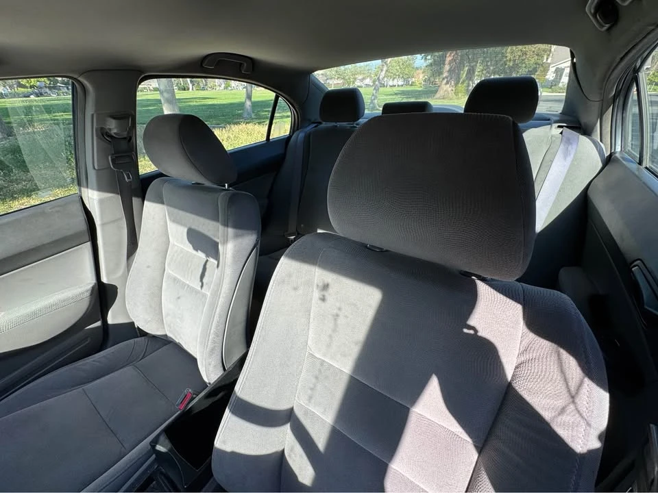 2011 Honda Civic 8th Gen - Image 6 of 6