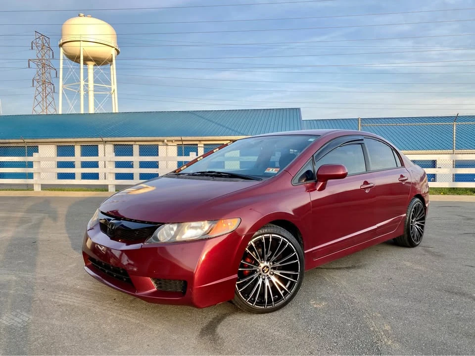 2011 Honda Civic 8th Gen - Image 2 of 19