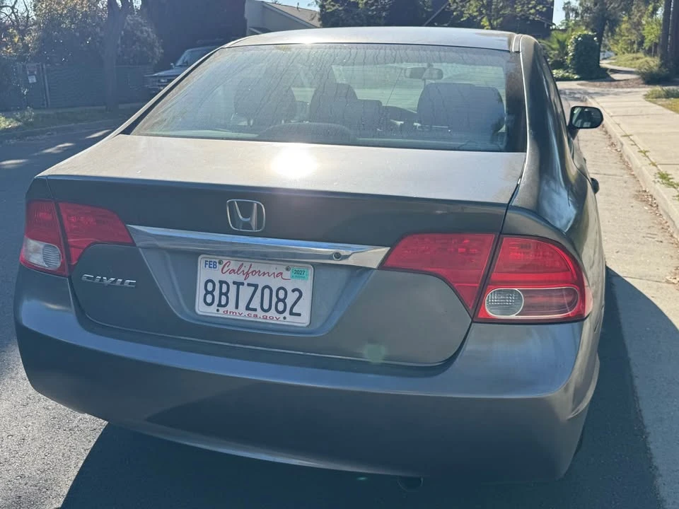 2011 Honda Civic 8th Gen - Image 4 of 6