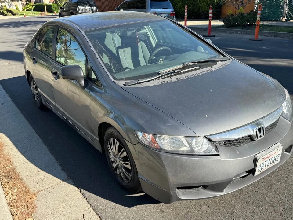 2011 Honda Civic 8th Gen - Image 3 of 6