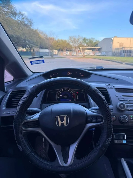 2011 Honda Civic 8th Gen - Image 5 of 9