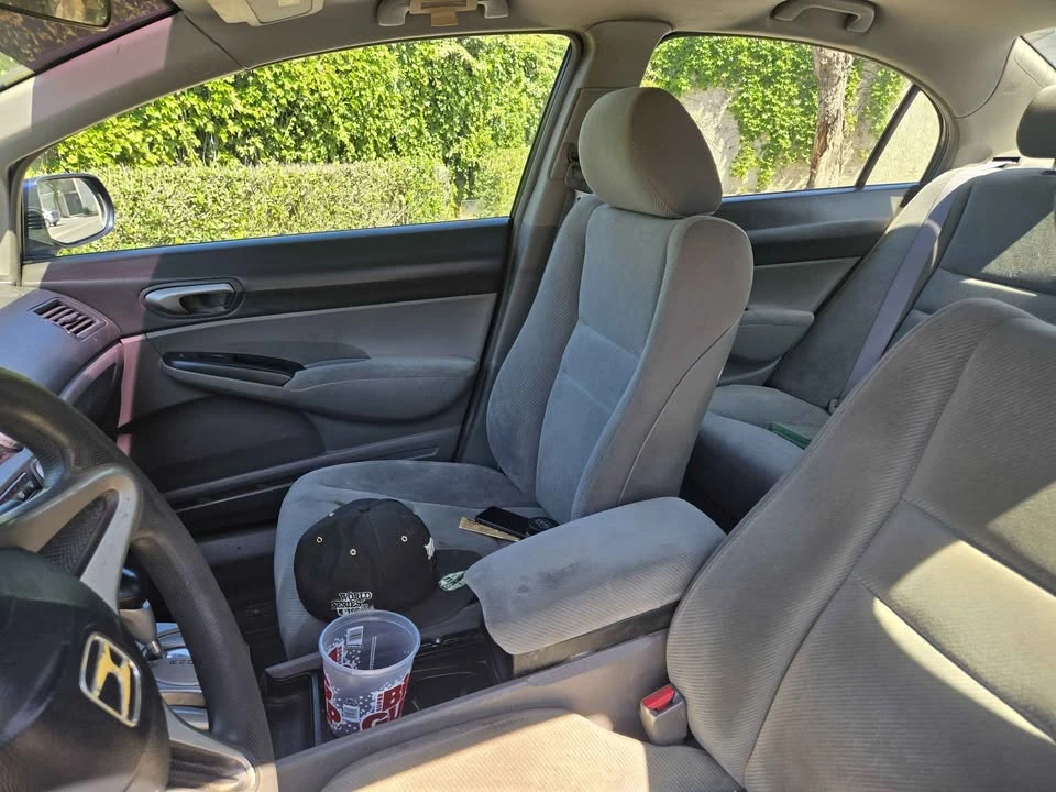 2011 Honda Civic 8th Gen - Image 8 of 10