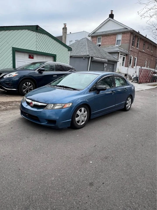 2011 Honda Civic 8th Gen - Image 3 of 3