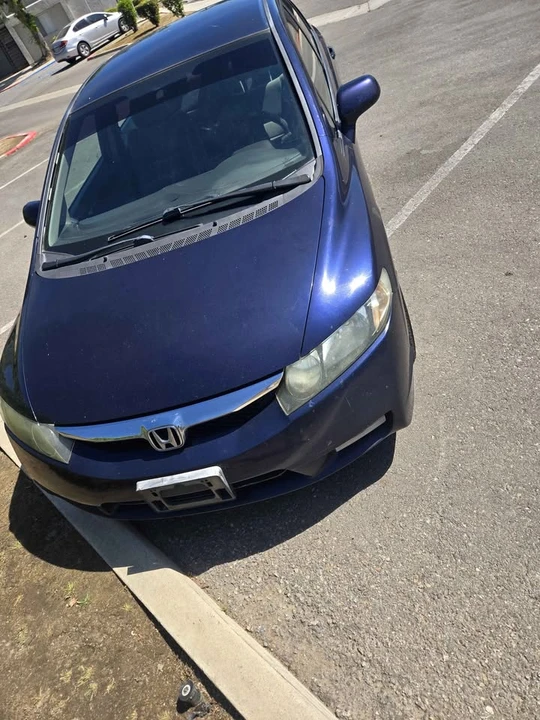 2011 Honda Civic 8th Gen - Image 2 of 10