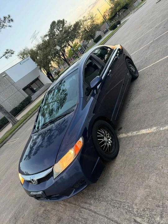 2011 Honda Civic 8th Gen - Image 6 of 11