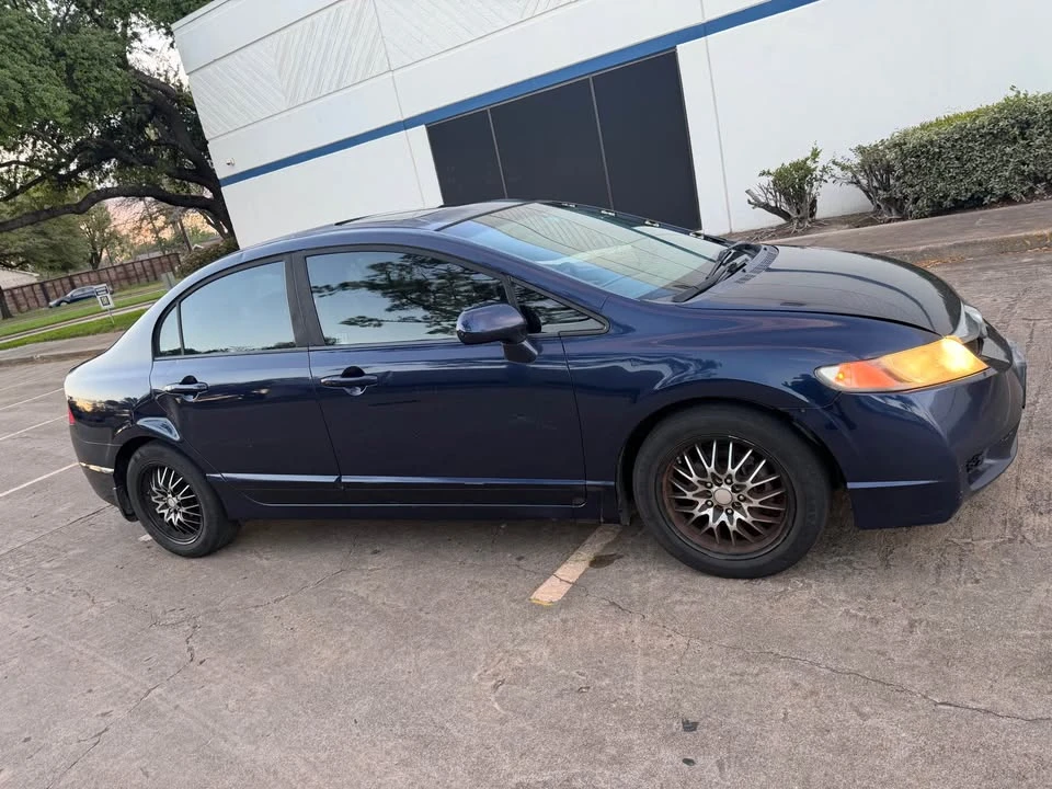 2011 Honda Civic 8th Gen - Image 10 of 11