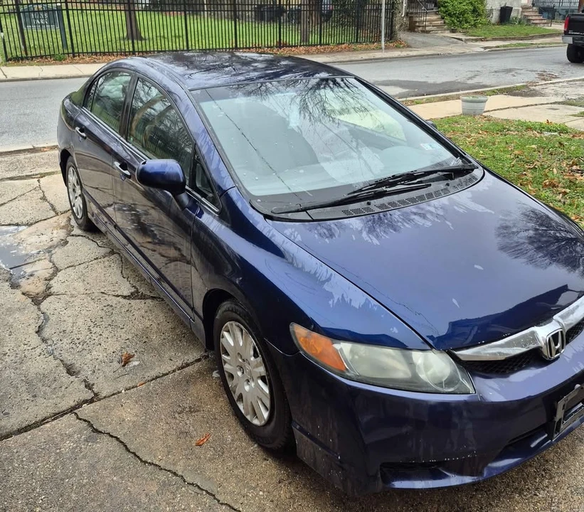 2011 Honda Civic 8th Gen - Image 5 of 6