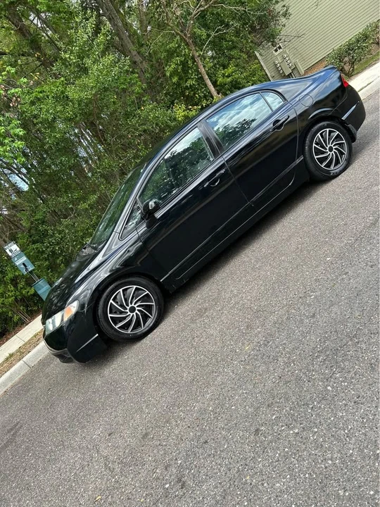 2011 Honda Civic 8th Gen - Image 16 of 17
