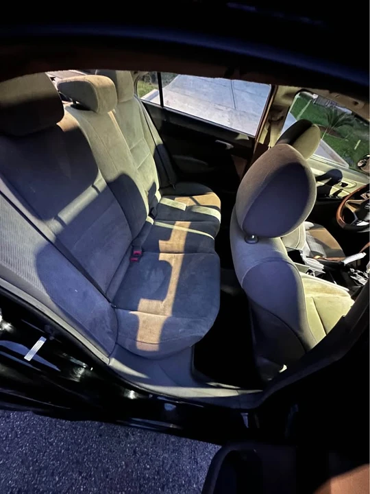 2011 Honda Civic 8th Gen - Image 4 of 7