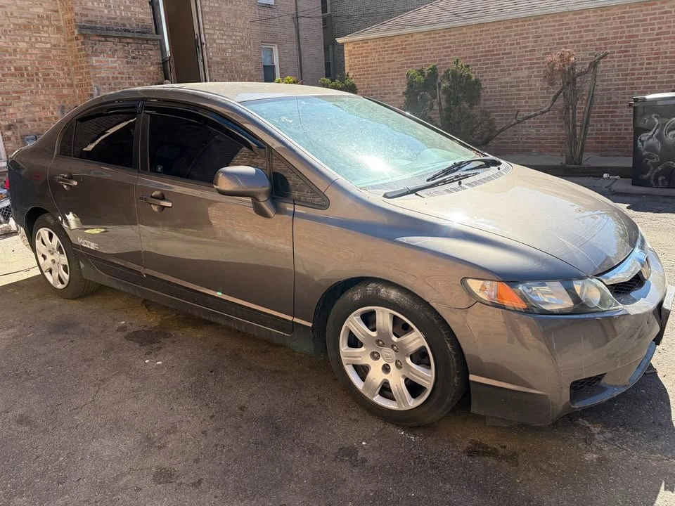 2011 Honda Civic 8th Gen - Image 5 of 11